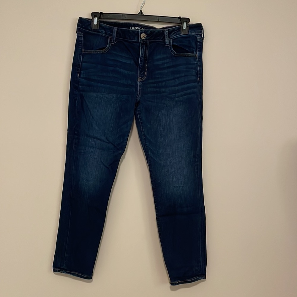 Women’s Plus Size American Eagle Next Level Low-Waisted jeggings. 18 Short.